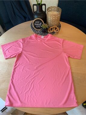 C2 Sport short sleeve performance shirt size Medium